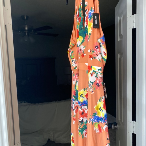 Flower dress - Picture 2 of 4